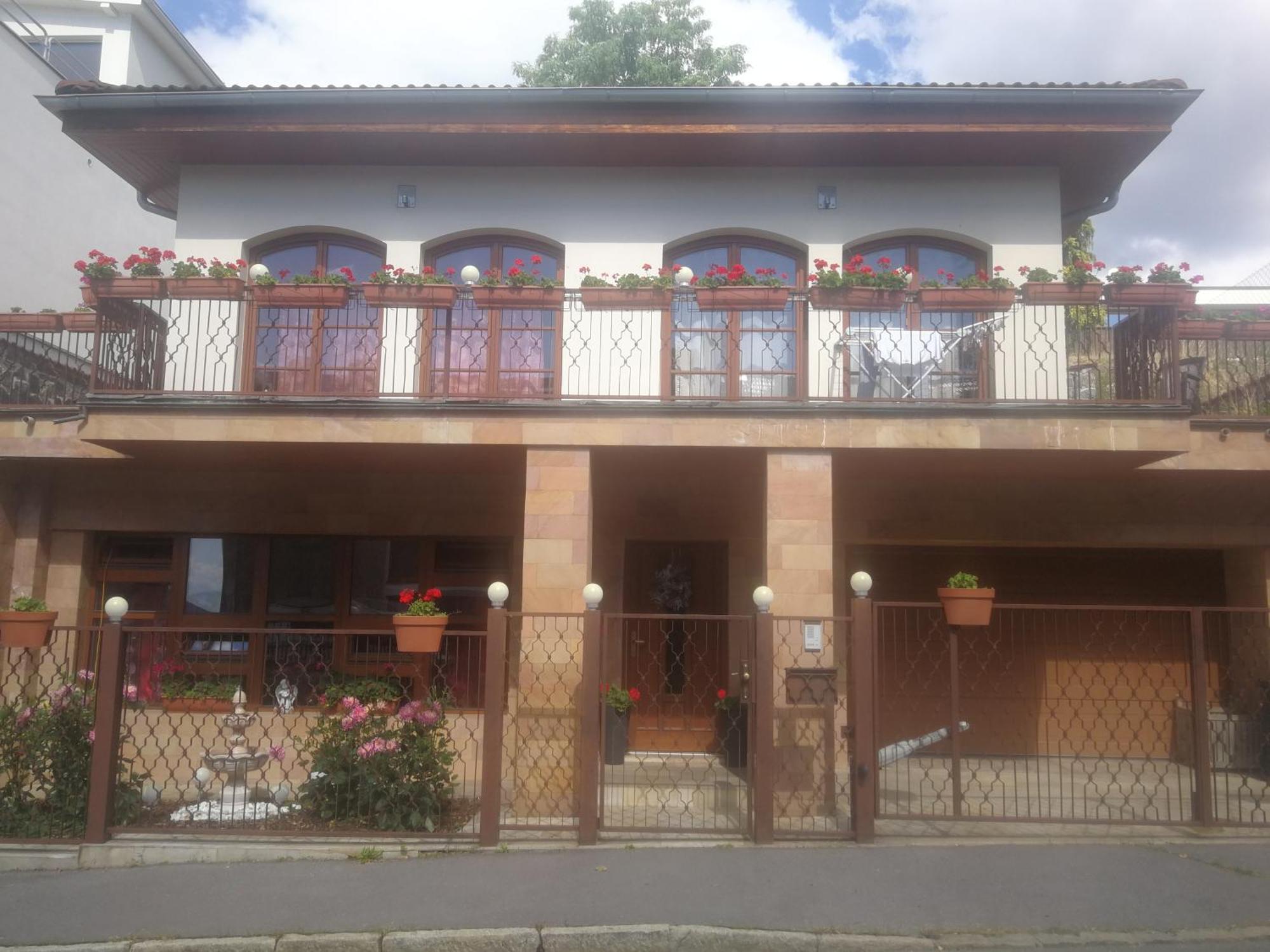 Villa Barrandovska Прага Экстерьер фото